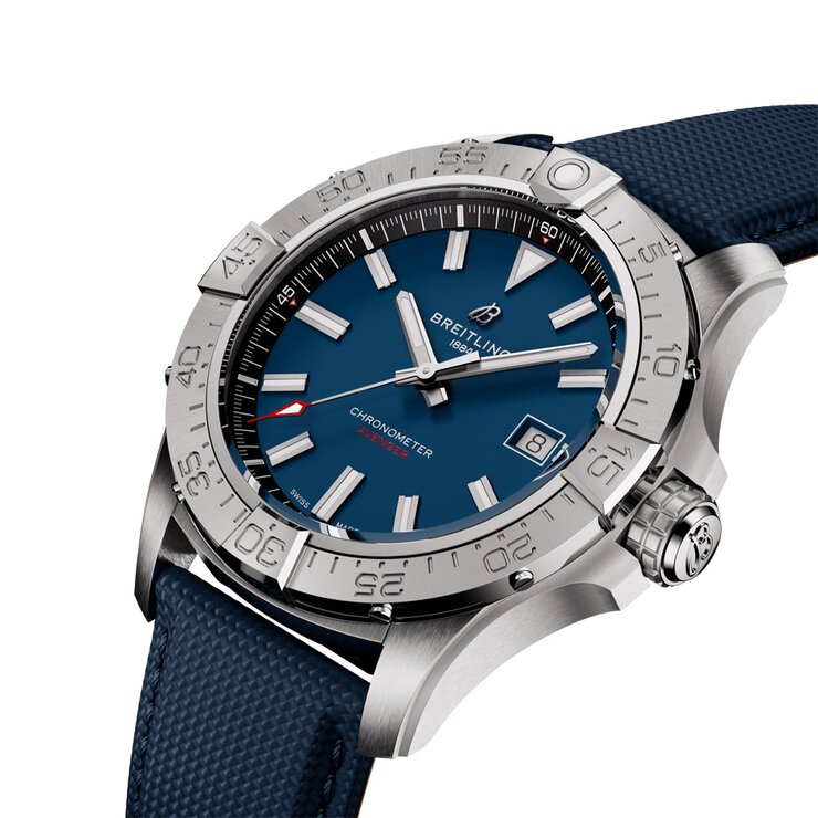 Breitling horloge met een kast in staal, met een wijzerplaat in het blauw en een diameter van 42 mm