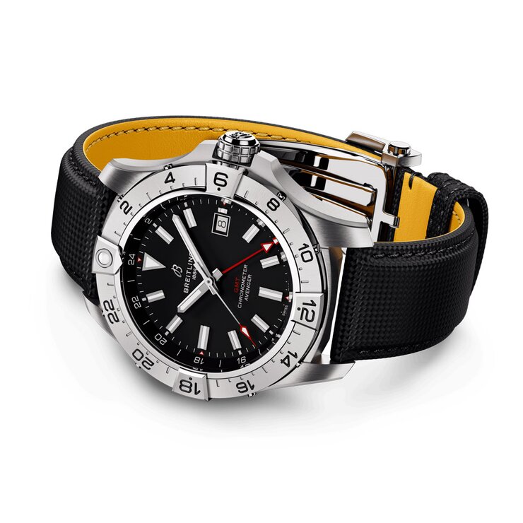 Breitling horloge met een kast in staal, met een wijzerplaat in het zwart en een diameter van 44