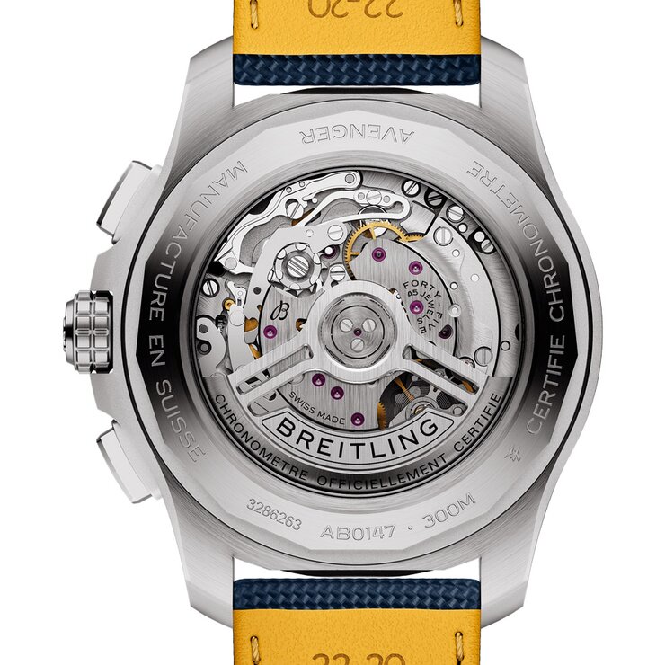 Breitling horloge met een kast in staal, met een wijzerplaat in het blauw en een diameter van 44 mm