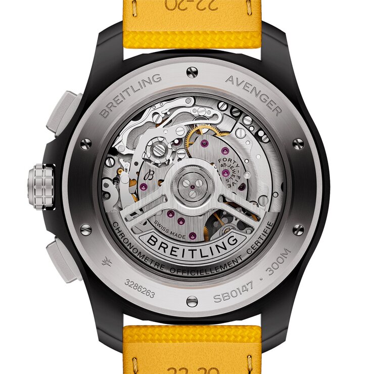 Breitling horloge met een kast in keramiek, met een wijzerplaat in het geel en een diameter van 44 mm