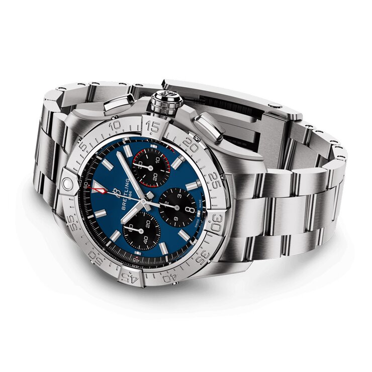 Breitling horloge met een kast in staal, met een wijzerplaat in het blauw en een diameter van 42 mm