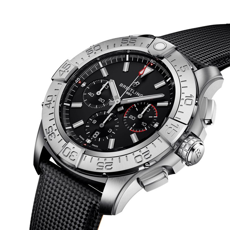 Breitling horloge met een kast in titanium, met een wijzerplaat in het zwart en een diameter van 46