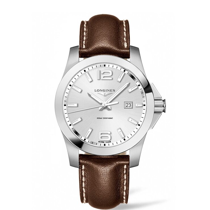 montre Longines avec un boîtier en acier, un cadran argent et un diamètre de 43
