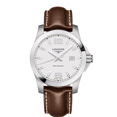 montre Longines avec un boîtier en acier, un cadran argent et un diamètre de 41 mm