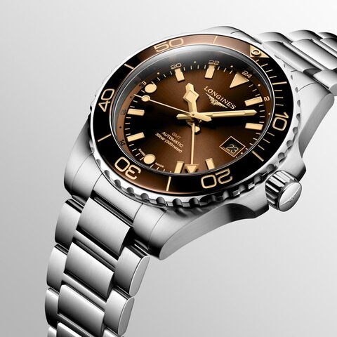 Longines horloge met een kast in staal, met een wijzerplaat in het bruin en een diameter van 41 mm