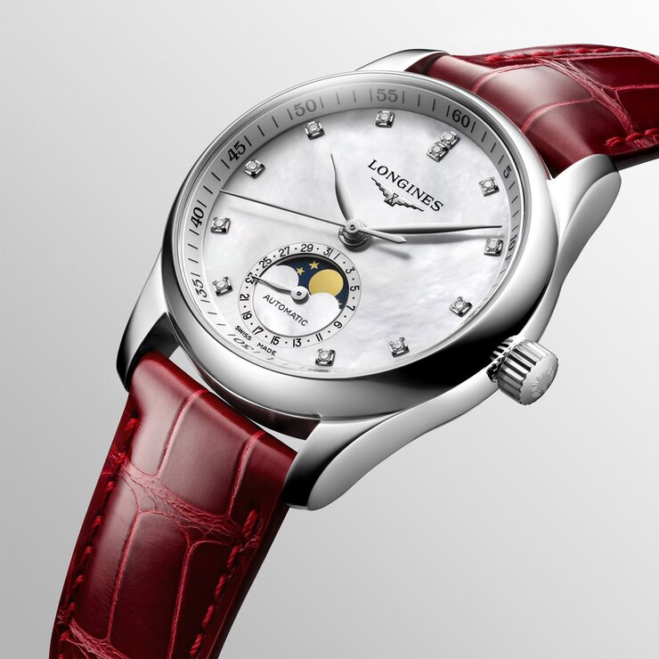 Longines horloge met een kast in staal, met een wijzerplaat in het parelmoer met  briljant en een diameter van 34
