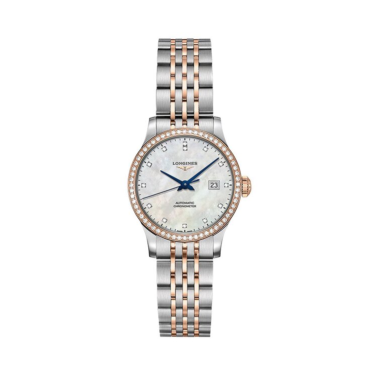 montre Longines avec un boîtier en acier, un cadran nacre avec brillant et un diamètre de 30