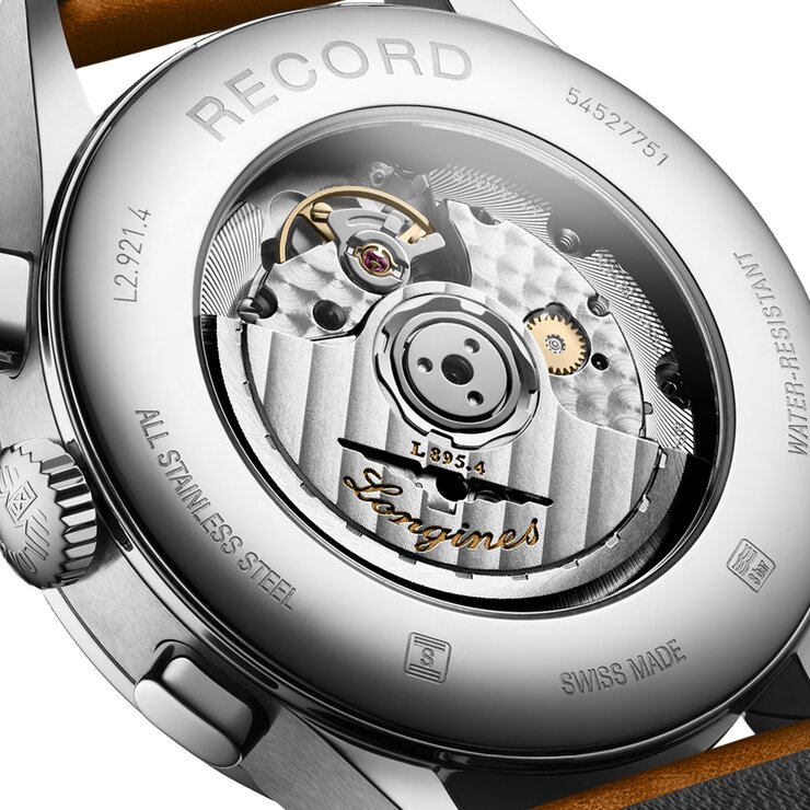 Longines horloge met een kast in staal, met een wijzerplaat in het zwart en een diameter van 40 mm