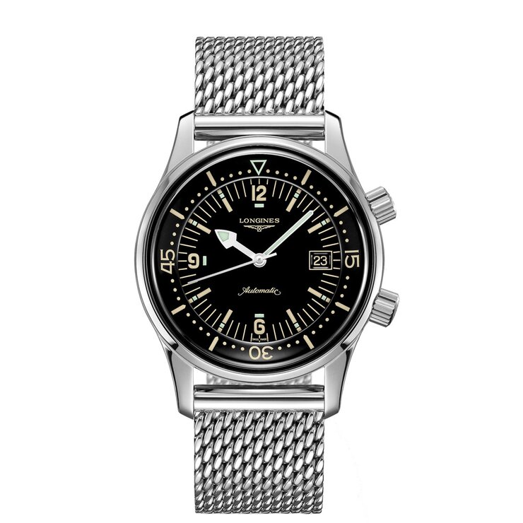 Longines horloge met een kast in staal, met een wijzerplaat in het zwart en een diameter van 42