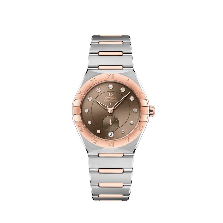 Omega horloge met een kast in rosé goud op staal, met een wijzerplaat in het bruin met briljant en een diameter van 34