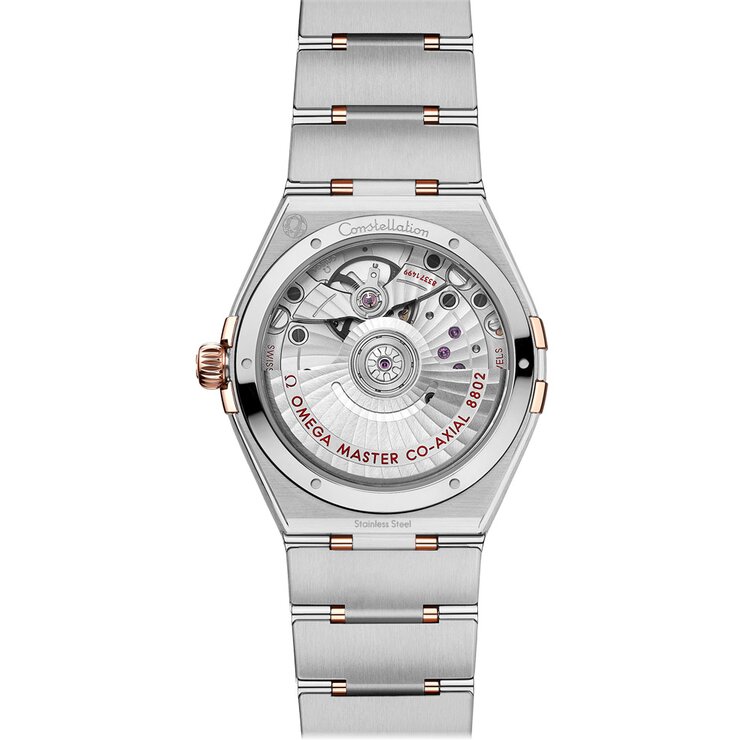 Omega horloge met een kast in rosé goud op staal, met een wijzerplaat in het bruin met briljant en een diameter van 34