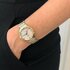 Omega horloge met een kast in geel goud op staal, met een wijzerplaat in het parelmoer en een diameter van 32.7 - thumb