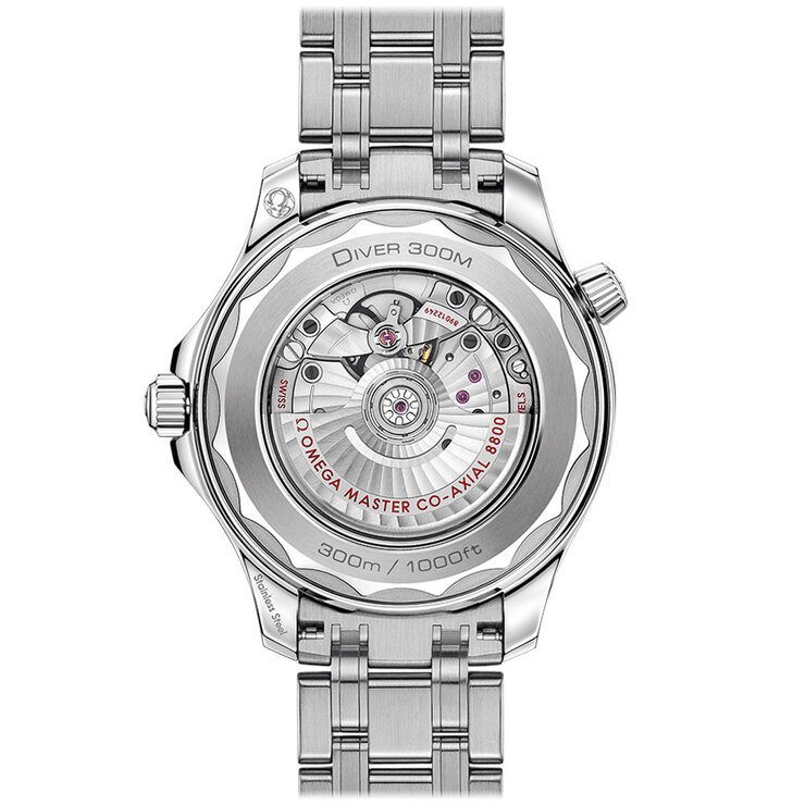 Omega horloge met een kast in staal, met een wijzerplaat in het zwart en een diameter van 42