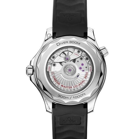 Omega horloge met een kast in staal, met een wijzerplaat in het zwart en een diameter van 42 mm