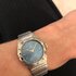 Omega horloge met een kast in staal, met een wijzerplaat in het blauw en een diameter van 28 mm - thumb