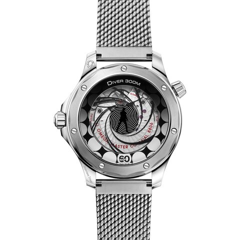 Omega horloge met een kast in staal, met een wijzerplaat in het blauw en een diameter van 42 mm