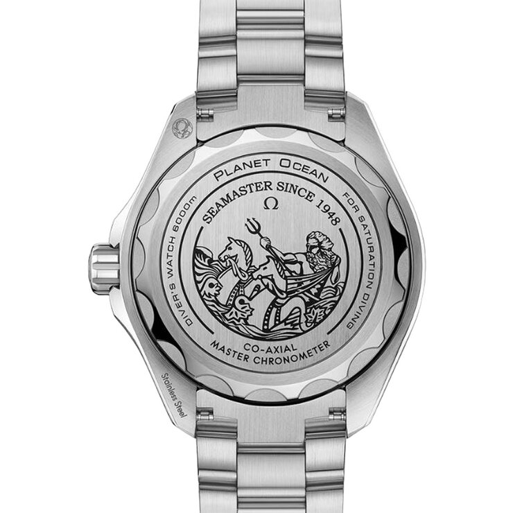 Omega horloge met een kast in staal, met een wijzerplaat in het blauw en een diameter van 45,5
