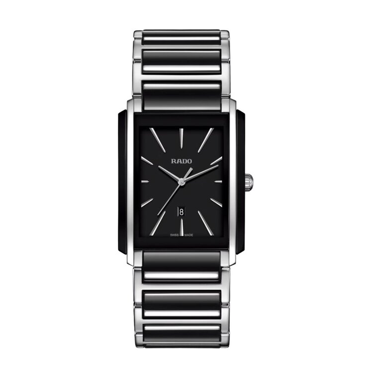 Rado horloge met een kast in staal en een wijzerplaat in het zwart