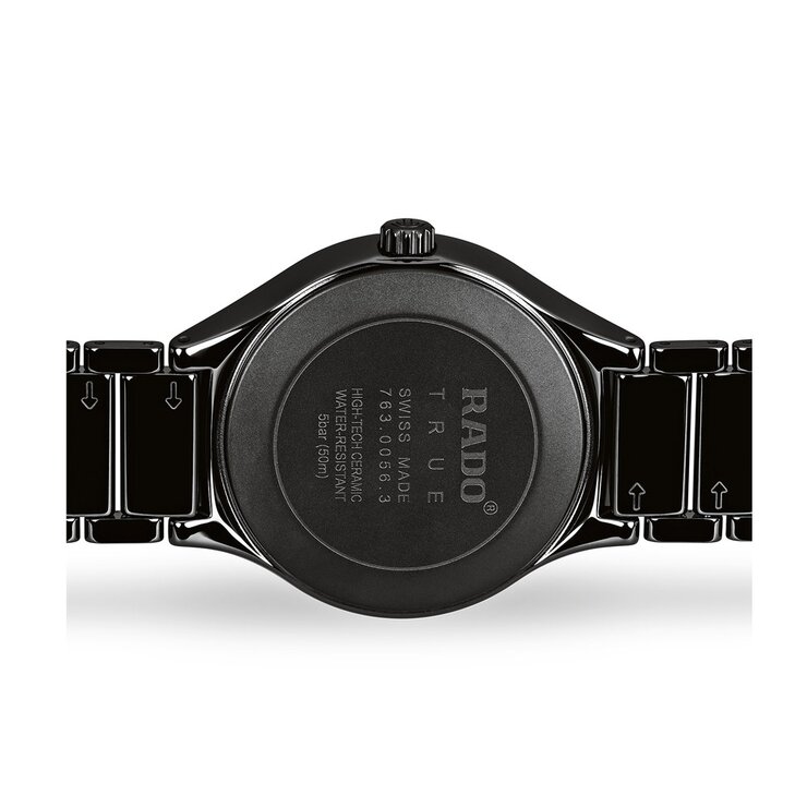montre Rado avec un boîtier en acier, un cadran noir et un diamètre de 40