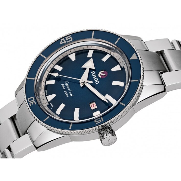 Rado horloge met een kast in staal, met een wijzerplaat in het blauw en een diameter van 42