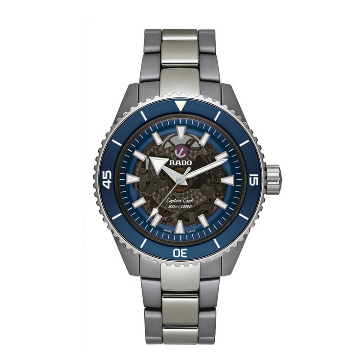 montre Rado avec un boîtier en céramique, un cadran noir et un diamètre de 43