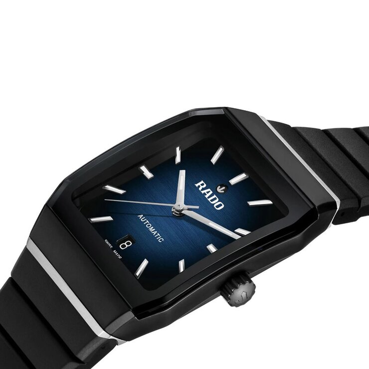 Rado horloge met een kast in keramiek en een wijzerplaat in het blauw