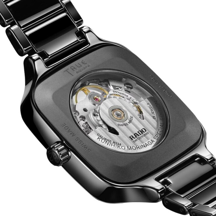 Rado horloge met een kast in keramiek, met een wijzerplaat in het grijs en een diameter van 38 mm