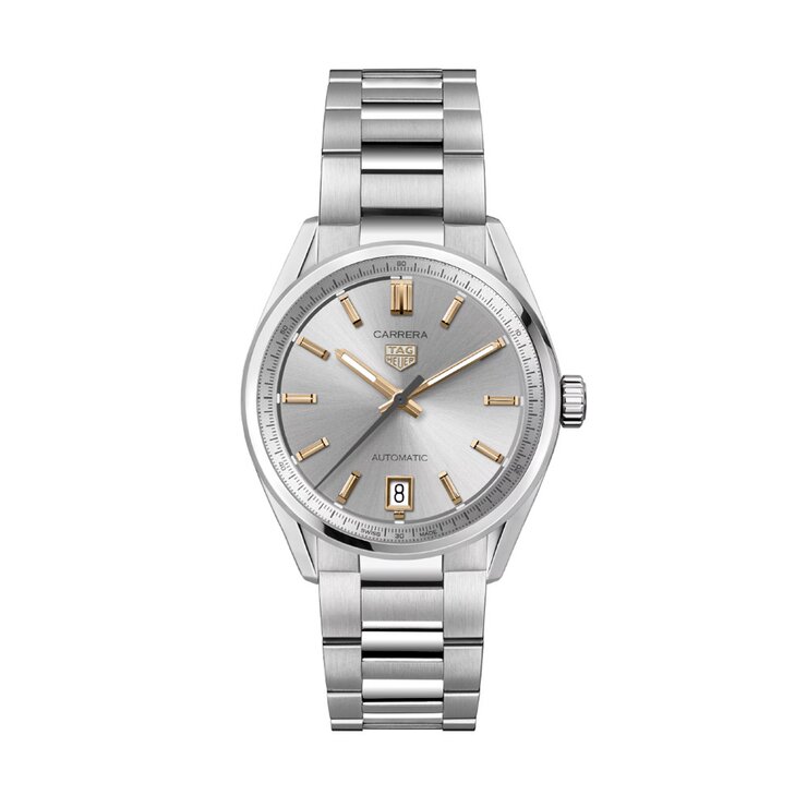 montre TAG Heuer avec un boîtier en acier, un cadran argent et un diamètre de 36