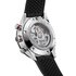 montre TAG Heuer avec un boîtier en acier, un cadran noir et un diamètre de 44 - thumb