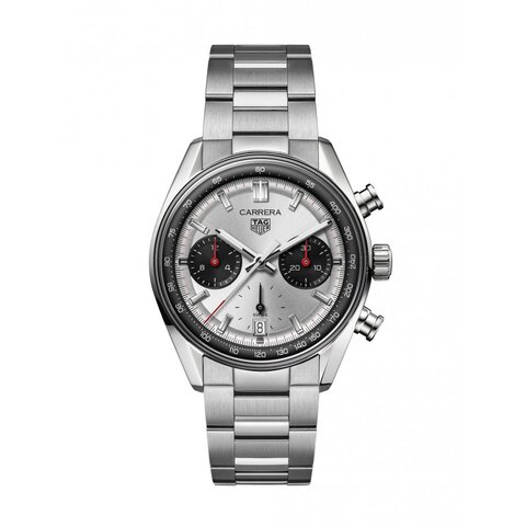 montre TAG Heuer avec un boîtier en acier, un cadran argent et un diamètre de 39 mm