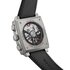 montre TAG Heuer avec un boîtier en titane, un cadran gris et un diamètre de 39 - thumb
