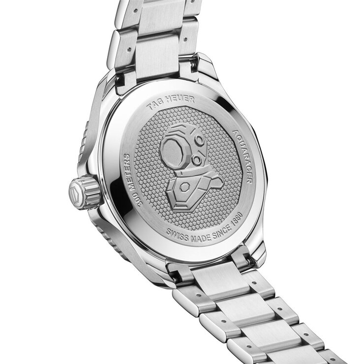 TAG Heuer horloge met een kast in staal, met een wijzerplaat in het zwart en een diameter van 42 mm