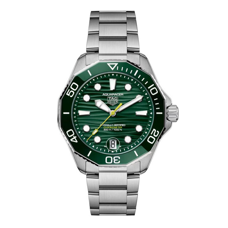 TAG Heuer horloge met een kast in staal, met een wijzerplaat in het groen en een diameter van 42