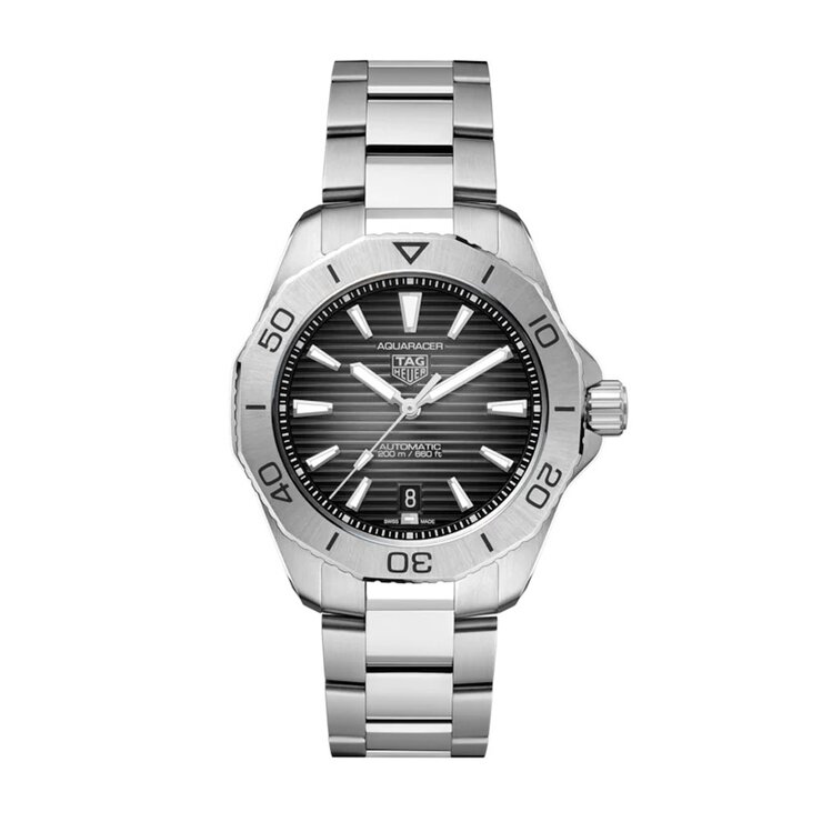 TAG Heuer horloge met een kast in staal, met een wijzerplaat in het zwart en een diameter van 40