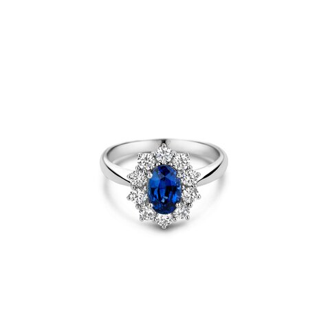 bague de fiançailles The Exclusive Collection en or blanc 18 ct avec saphir ovale comme pierre principale entouré de briljants de 0,67 karaat