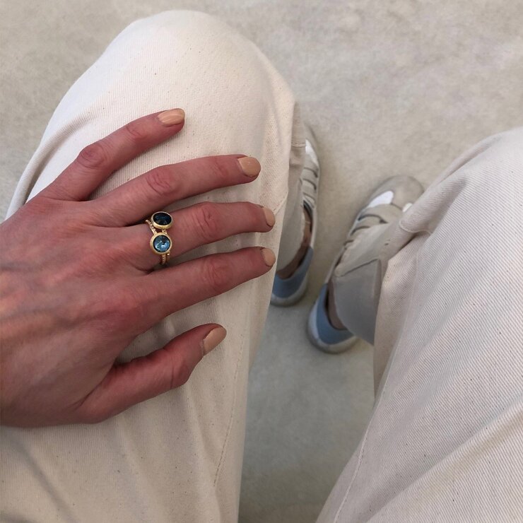 Marco Bicego ring in geel goud 18kt met topaas london omringd door briljanten van 0,09 karaat