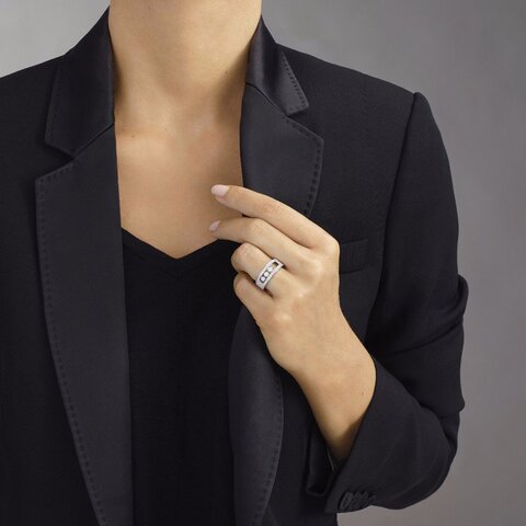 bague Messika en or blanc 18 ct avec brillant de 1.01 carat