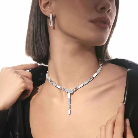 boucles d'oreilles Messika en or blanc 18 ct avec brillant de 0.70 carat