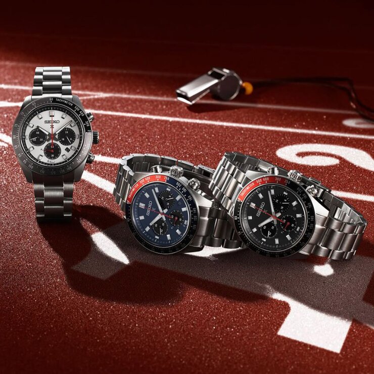 Seiko horloge met een kast in staal, met een wijzerplaat in het zwart en een diameter van 41 mm
