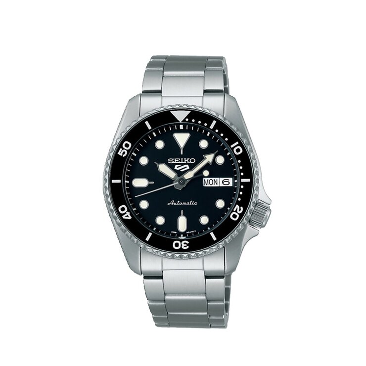 Seiko horloge met een kast in staal, met een wijzerplaat in het zwart en een diameter van 38 mm
