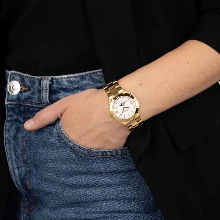 Balmain horloge met een kast in staal, met een wijzerplaat in het wit met  briljant en een diameter van 33 mm