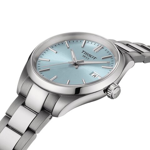 Tissot horloge met een kast in staal, met een wijzerplaat in het blauw en een diameter van 34 mm
