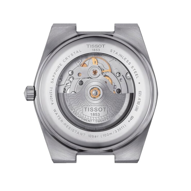montre Tissot avec un boîtier en acier
