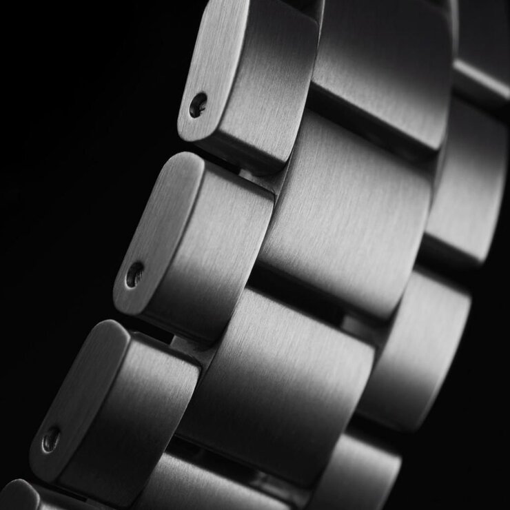 TAG Heuer horloge met een kast in staal, met een wijzerplaat in het zwart en een diameter van 41