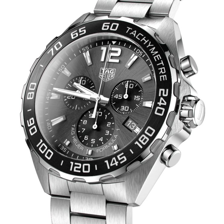 TAG Heuer horloge met een kast in staal, met een wijzerplaat in het grijs en een diameter van 43
