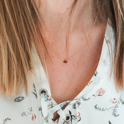Casteur by Casteur ketting in geel goud 18kt met granaat