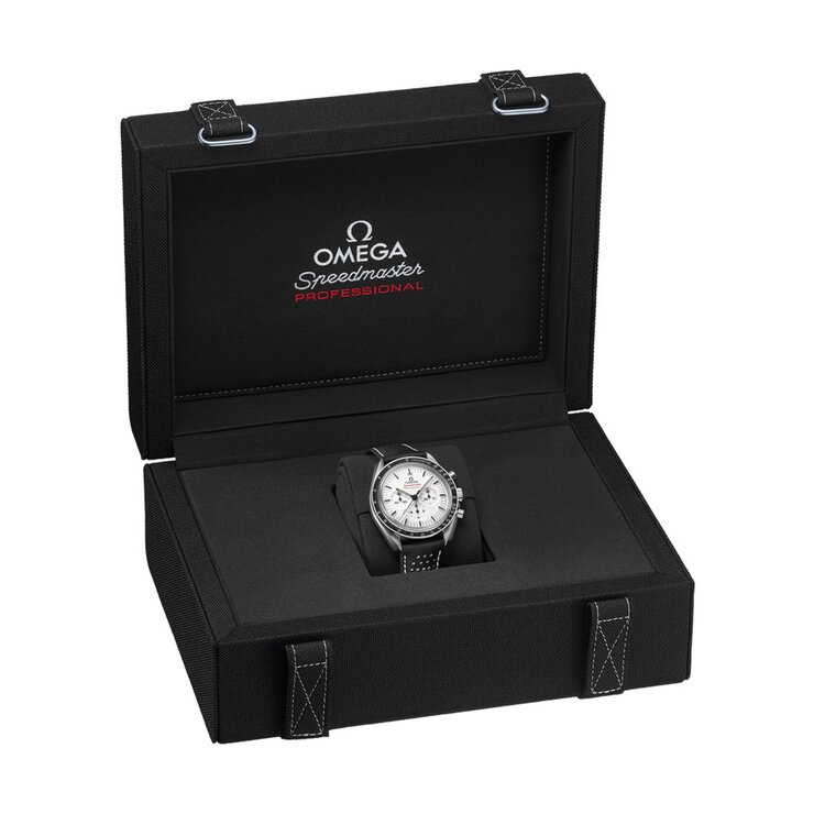 Omega horloge met een kast in staal, met een wijzerplaat in het wit en een diameter van 42 mm