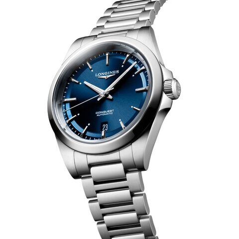 Longines horloge met een kast in staal, met een wijzerplaat in het blauw en een diameter van 38 mm