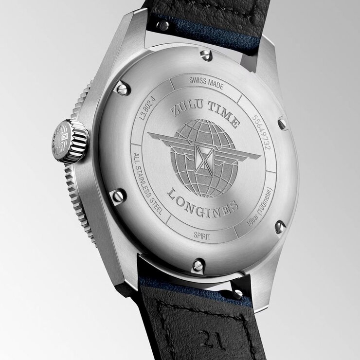 Longines horloge met een kast in keramiek op staal, met een wijzerplaat in het blauw en een diameter van 39