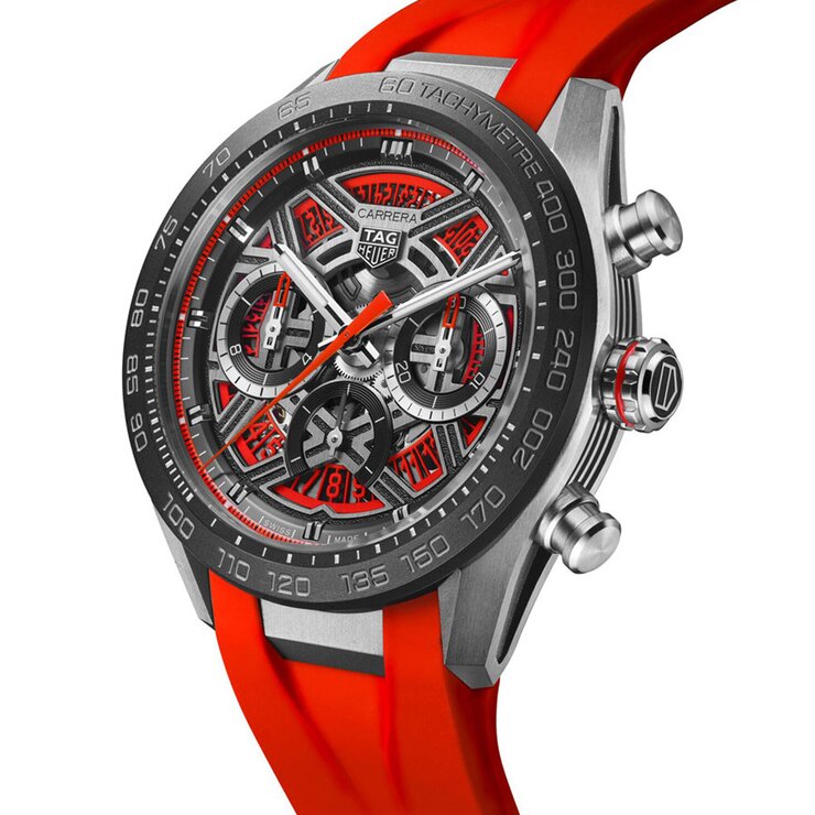 TAG Heuer horloge een wijzerplaat in het oranje en een diameter van 44